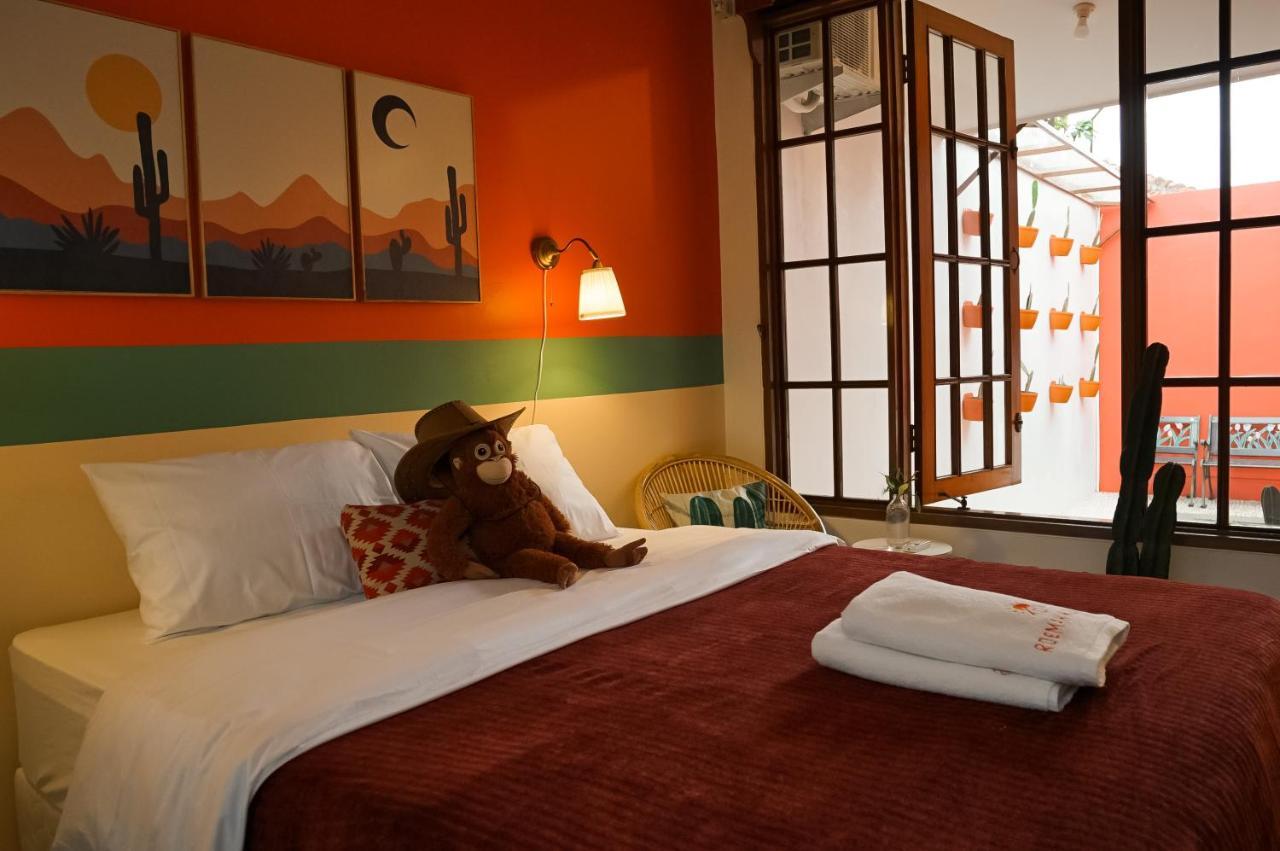 Bed and Breakfast Roemah Renjana Bandung Exterior foto