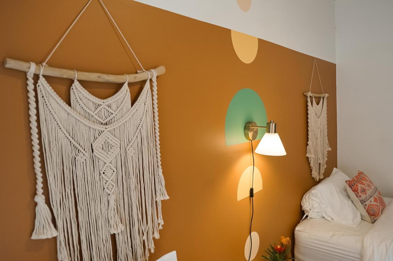Bed and Breakfast Roemah Renjana Bandung Exterior foto