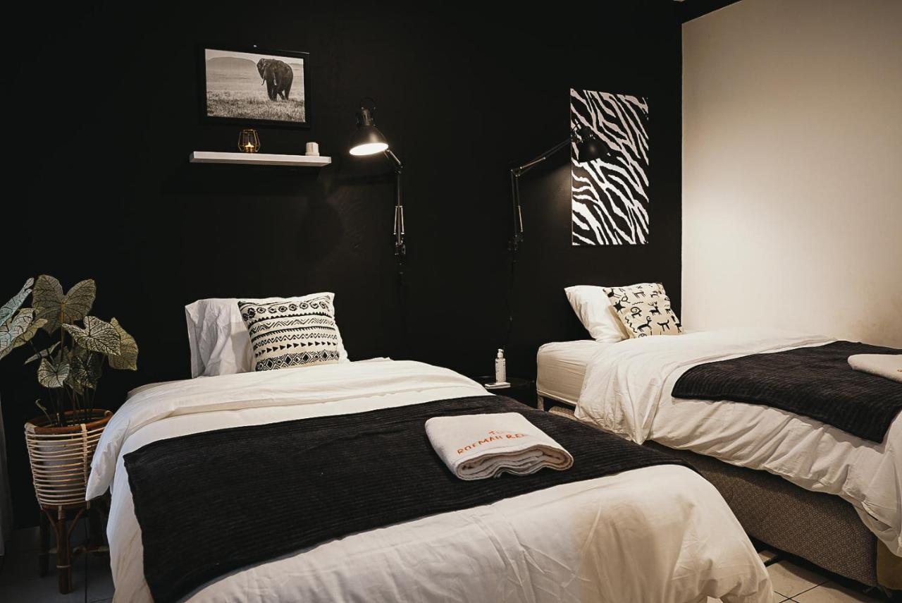 Bed and Breakfast Roemah Renjana Bandung Exterior foto